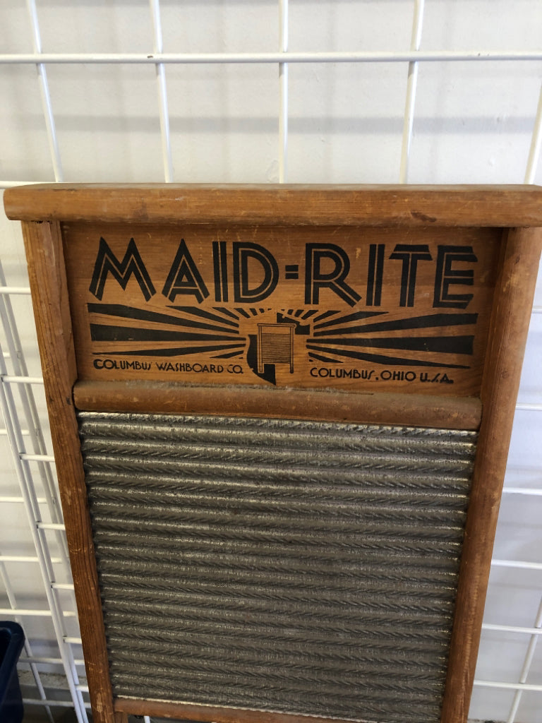 VTG MAID-RITE WASH BOARD.