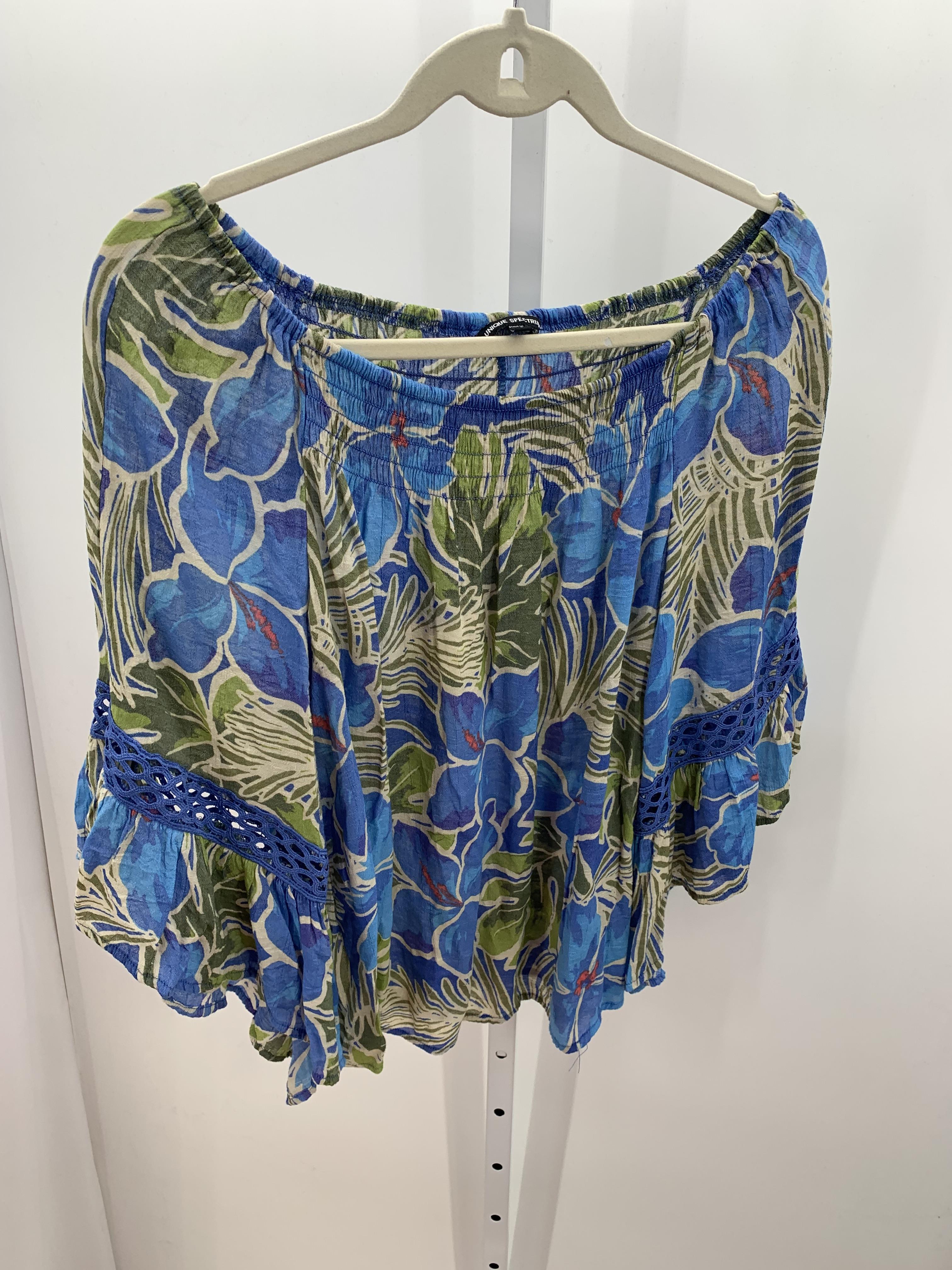 Size Large Misses 3/4 Sleeve Shirt