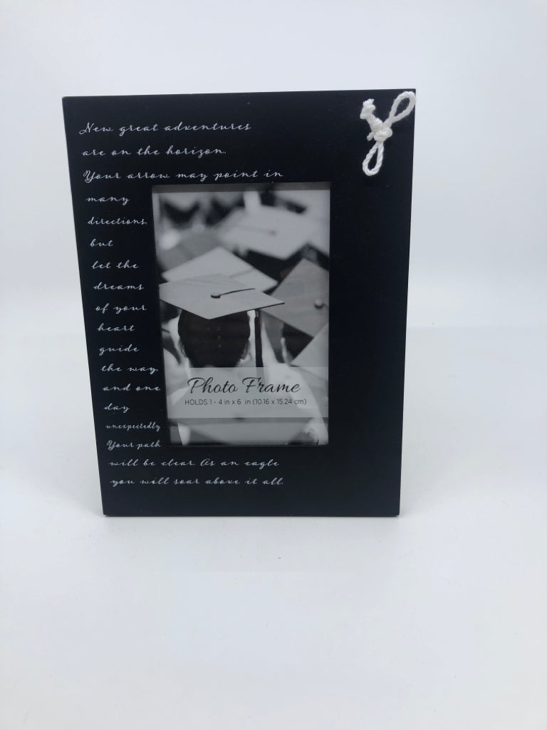 BLACK GRADUATION FRAME.