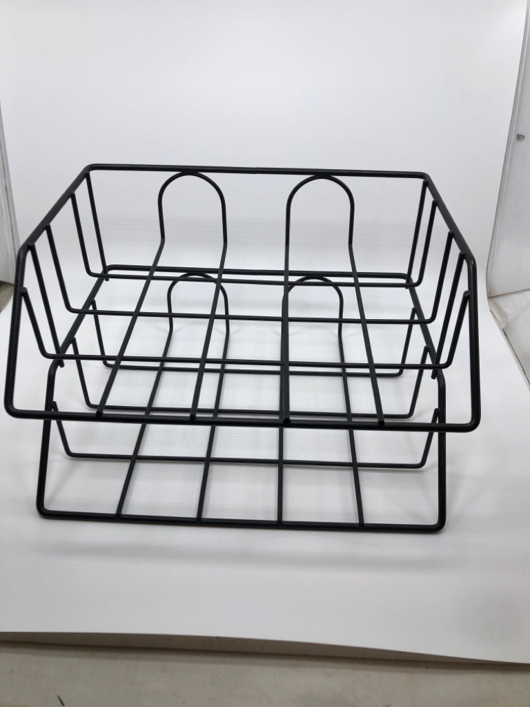 2 TIER BLACK WIRE DESK TRAY.