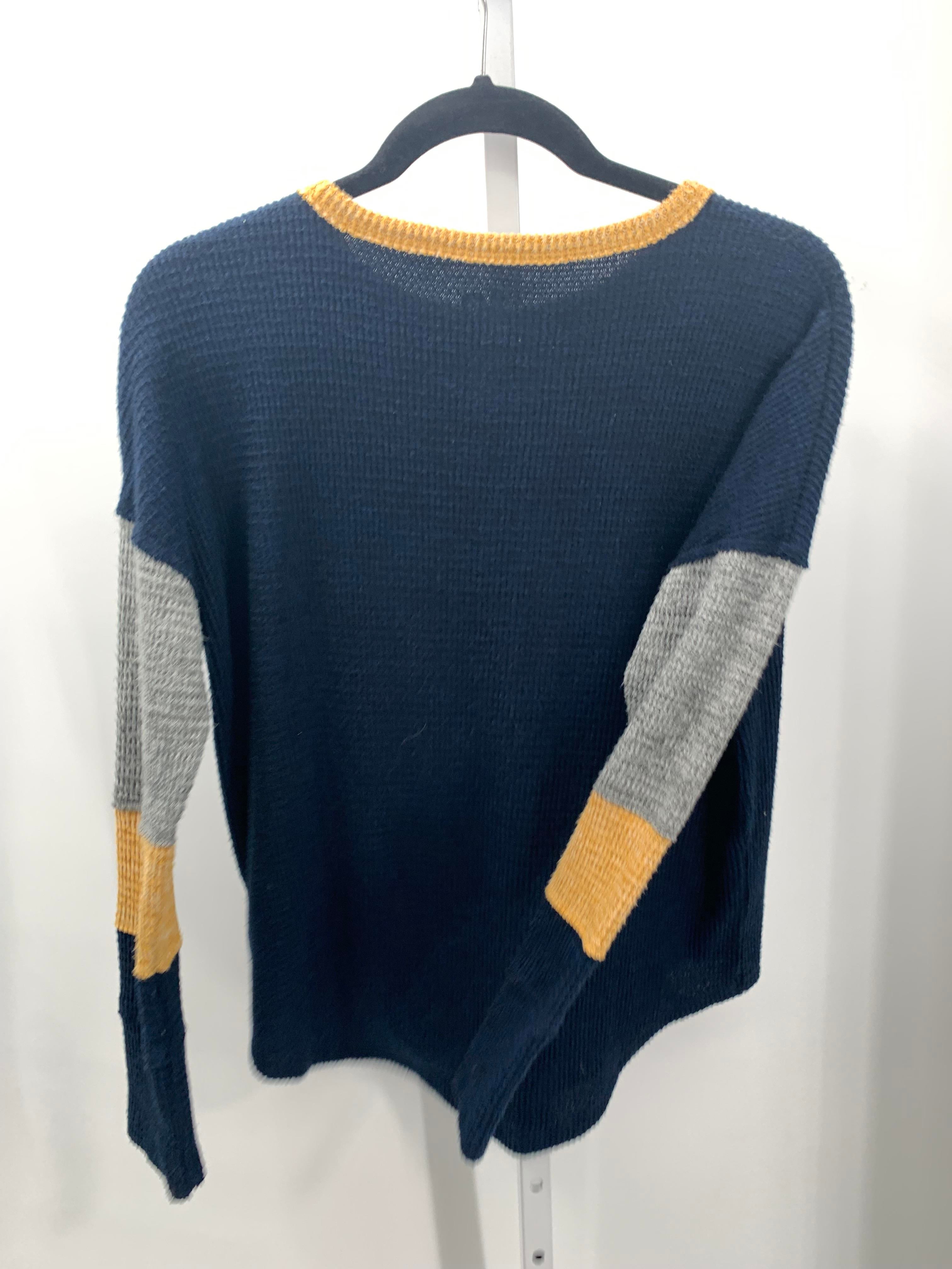 SO Size Small Juniors Long Sleeve Sweater