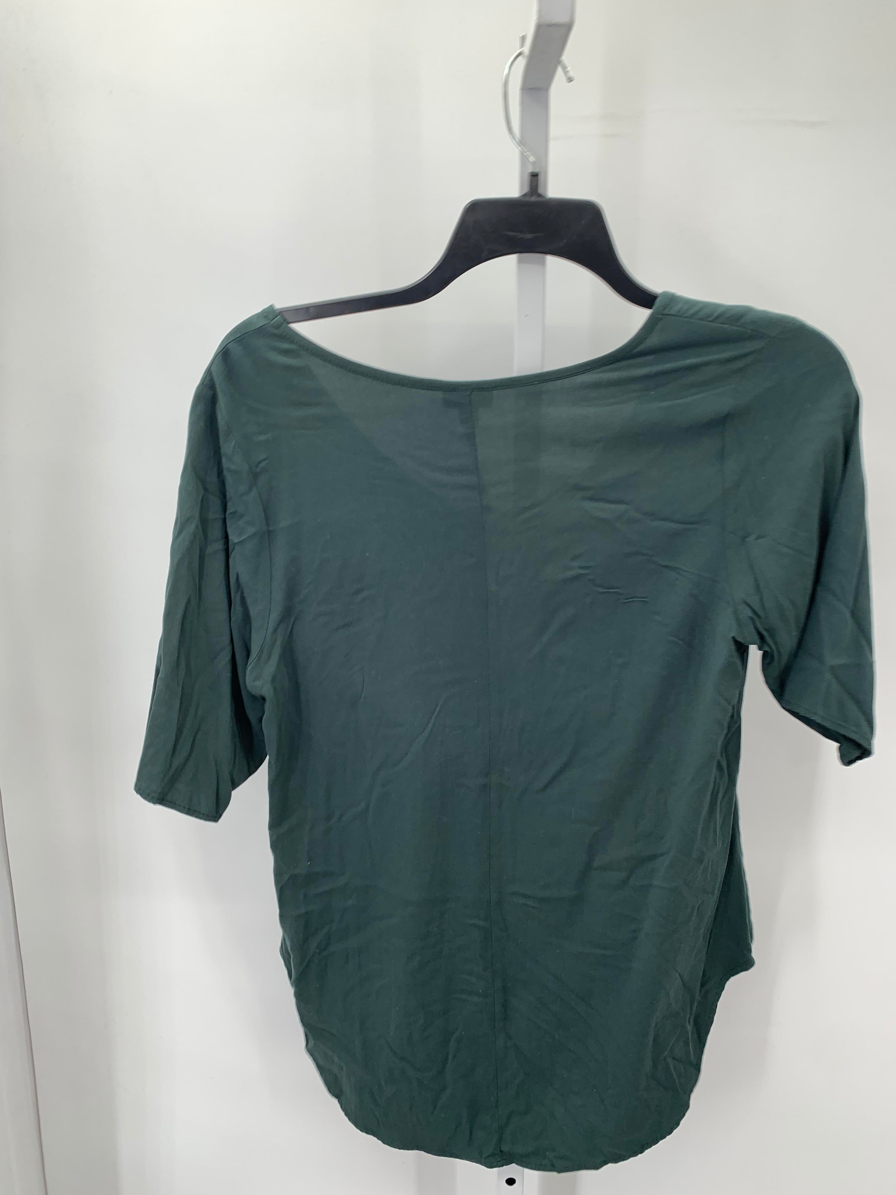 Torrid Size 0X Womens Short Sleeve Shirt