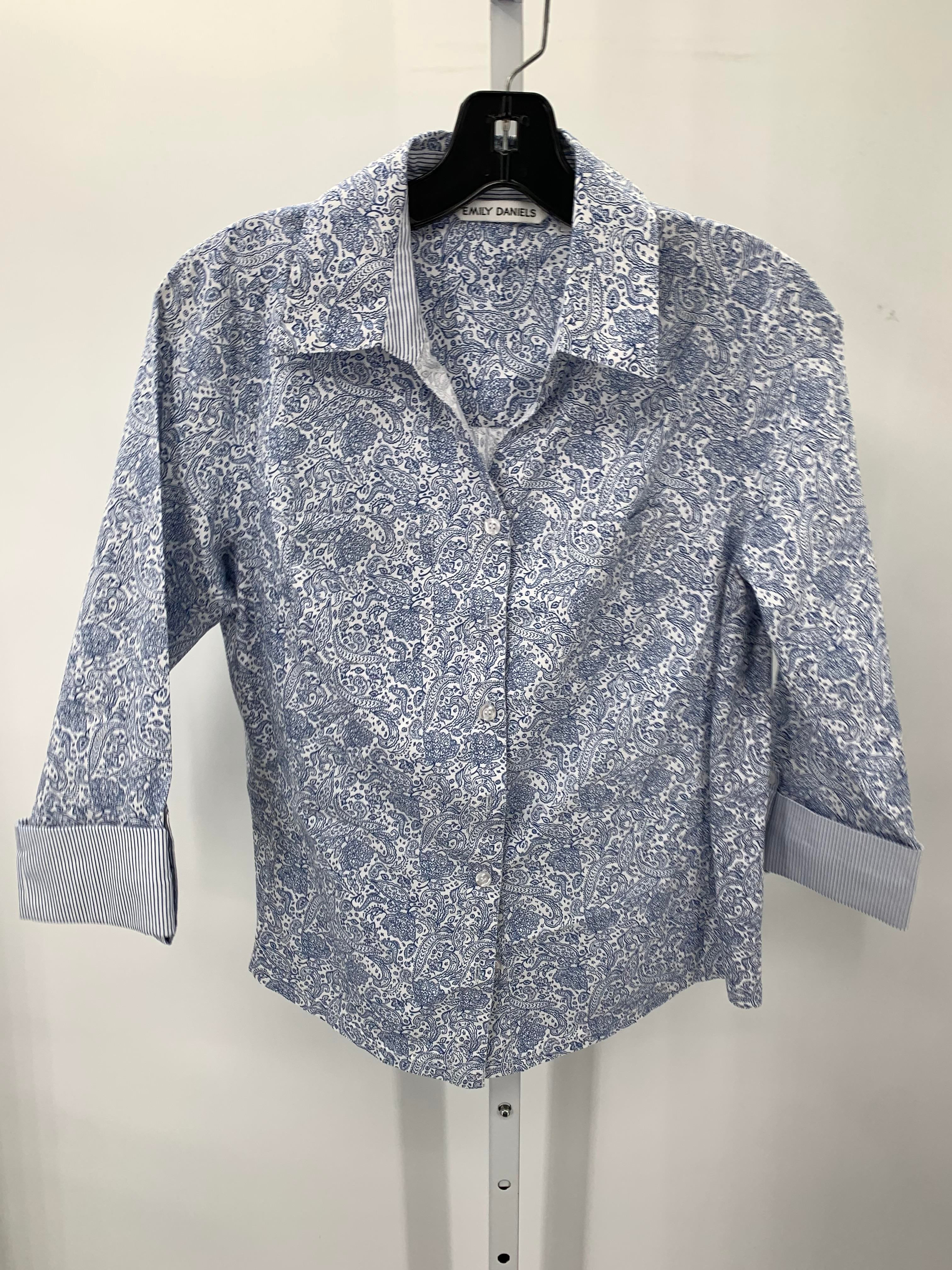 Size Small Misses 3/4 Sleeve Shirt