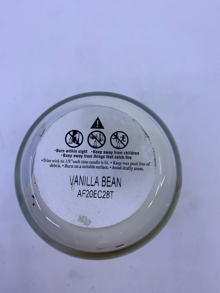 VANILLA BEAN TO MY GF'S BEAUTIFUL MOM CANDLE.