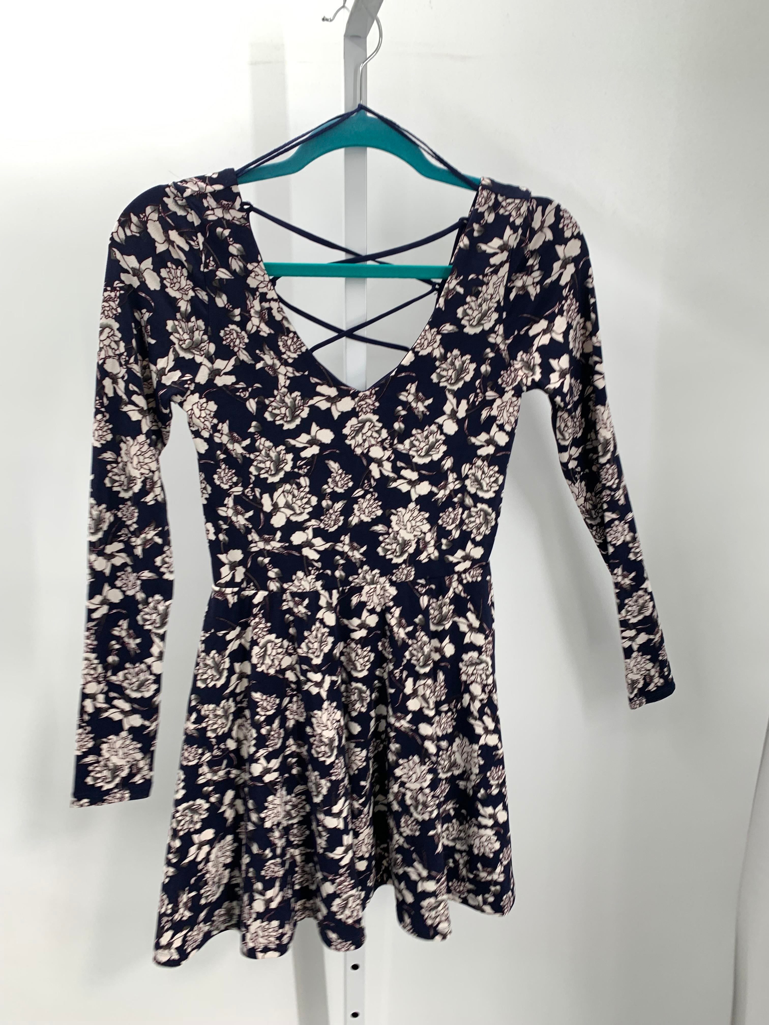 Aeropostale Size Small Juniors Long Sleeve Dress