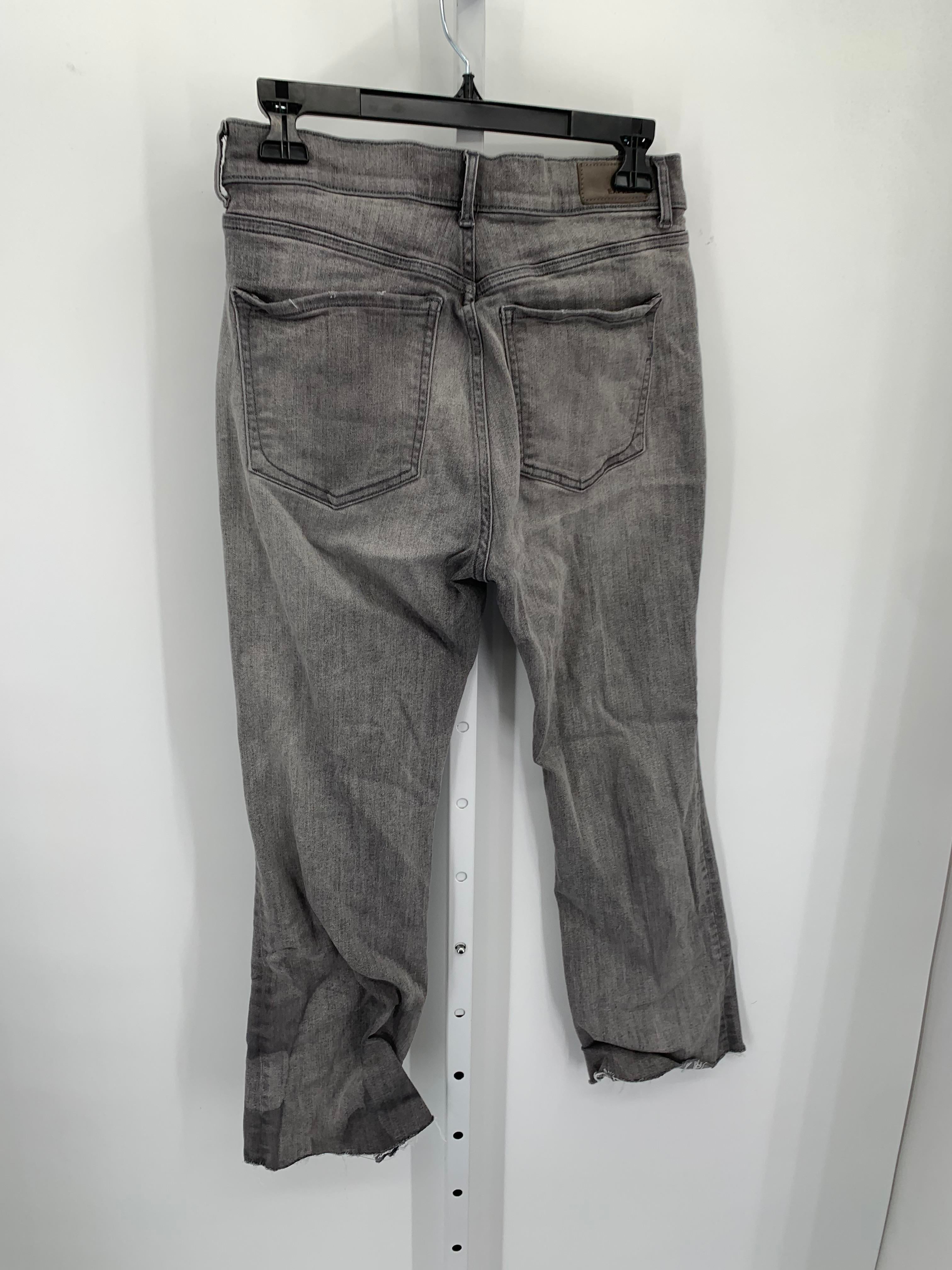 Express Size 8 Misses Cropped Jeans