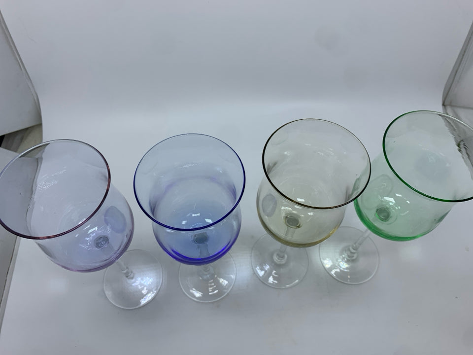 4 MULTICOLORED WINE GLASSES.