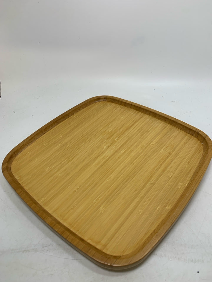 SQUARE BAMBOO SERVING TRAY.
