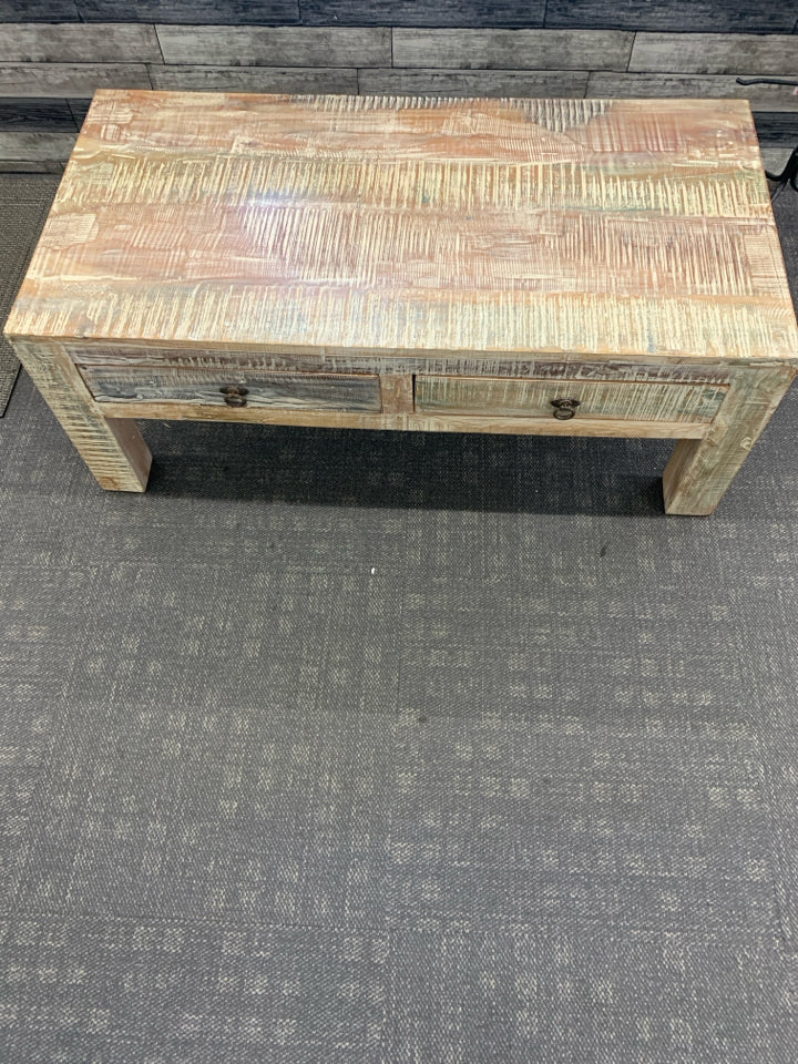 HEAVY DISTRESSED WHITE + CREAM COFFE TABLE W/ THICK LEGS 2 DRAWERS.