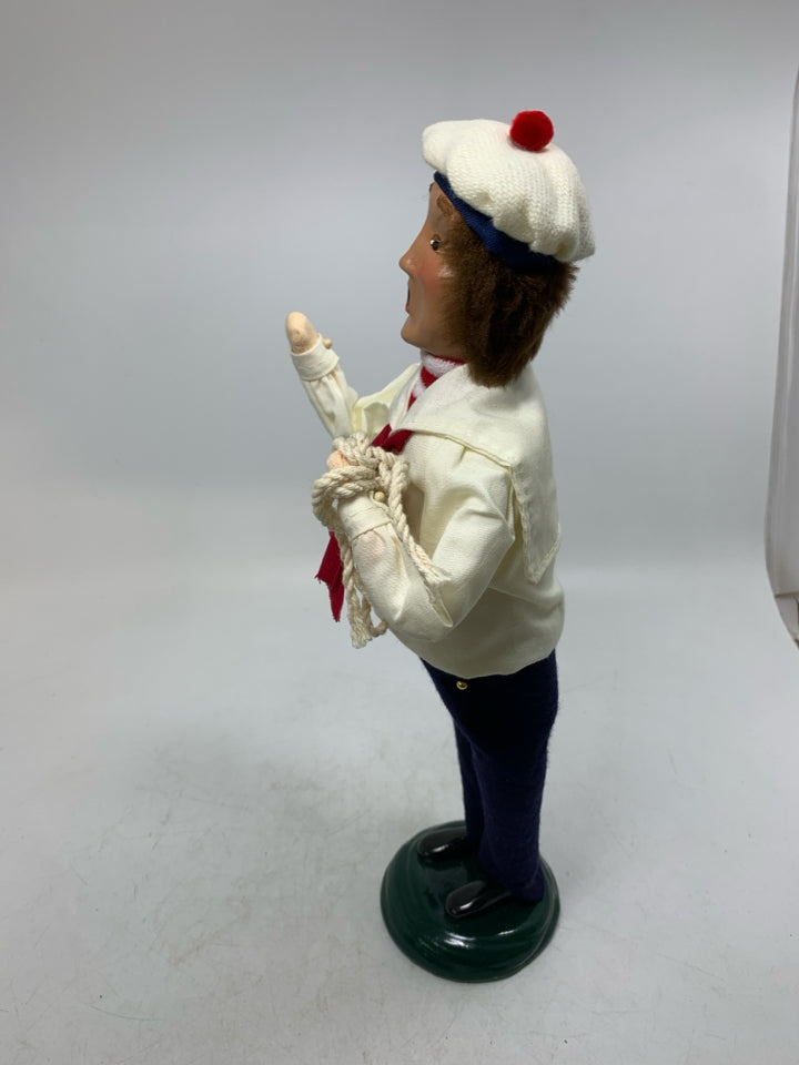 VTG BYER'S CHOICE CAROLER SAILOR W/ ROPE 1999.