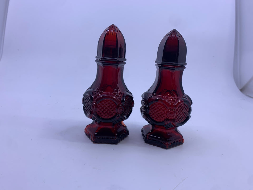 2 VTG CRANBERRY SALT AND PEPPER SHAKERS.