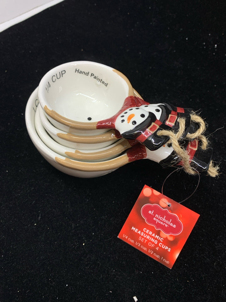 NWT CERAMIC SNOWMEN MEASURING CUPS.
