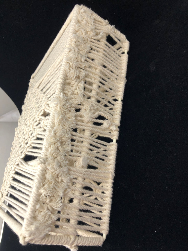 WHITE MACRAME 2 SLOT MAIL FILE.