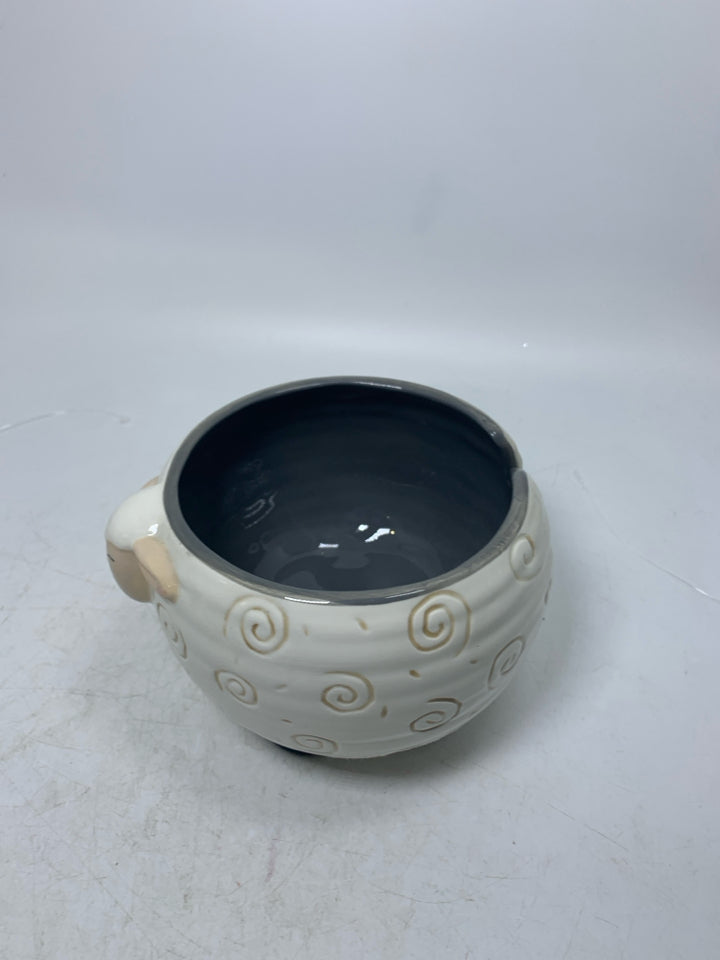 CERAMIC SHEEP YARN HOLDER BOWL.