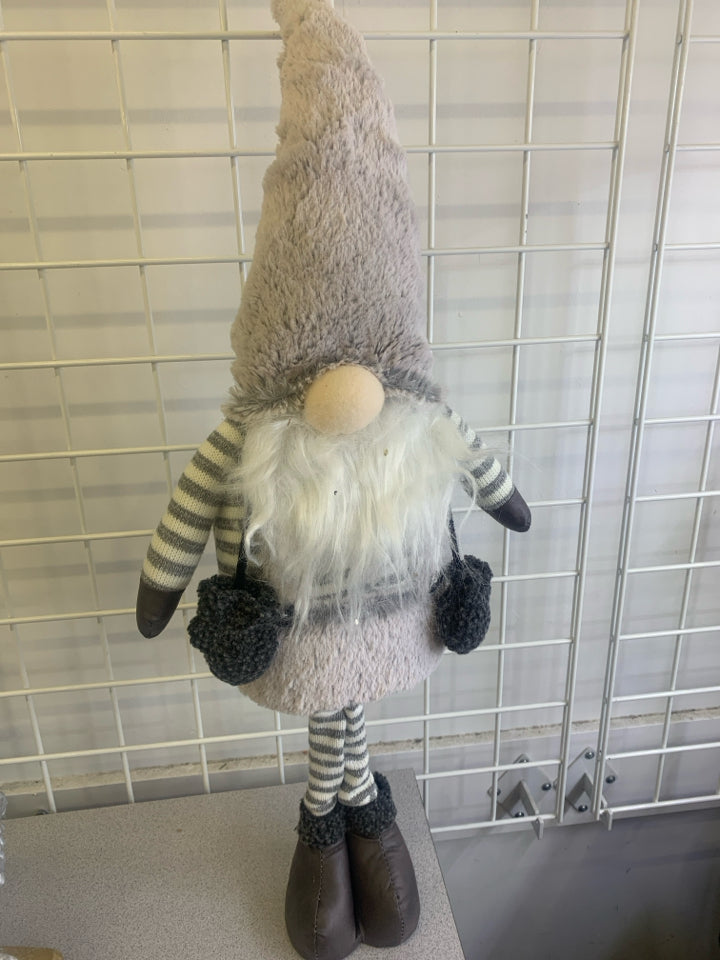GREY STANDING GNOME.