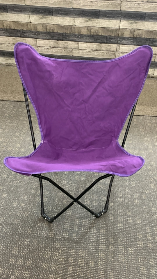 PURPLE BUTTERFLY CANVAS CHAIR.