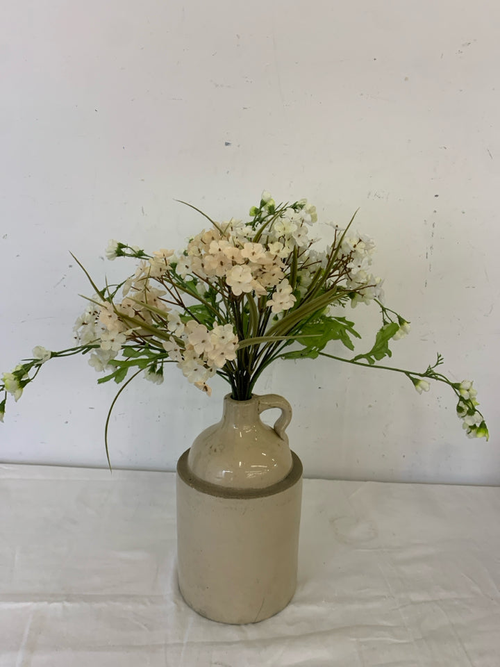 VTG POTTERY JUG W/WHITE FLOWERS.