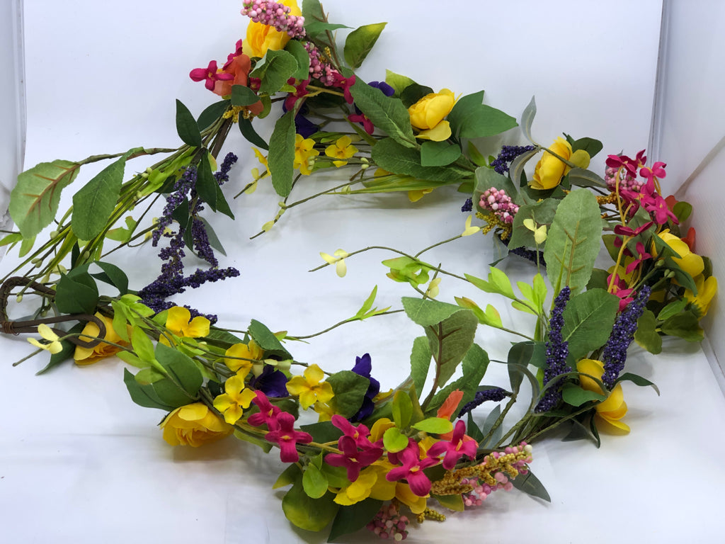 YELLOW/PINK FAUX FLORAL GARLAND.
