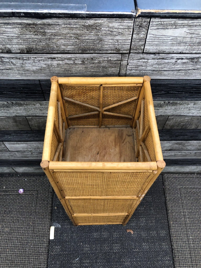 TALL SQUARE WICKER PLANT STAND.