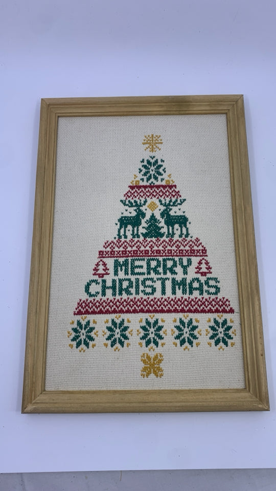 NEEDLEPOINT MERRY CHRISTMAS FRAMED ART.