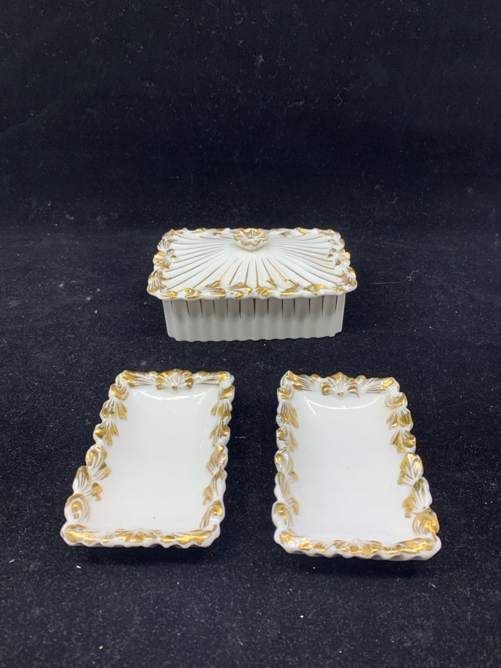 3 PC VTG WHITE AND GOLD TRINKET TRAY AND JEWELRY CATCH SET.