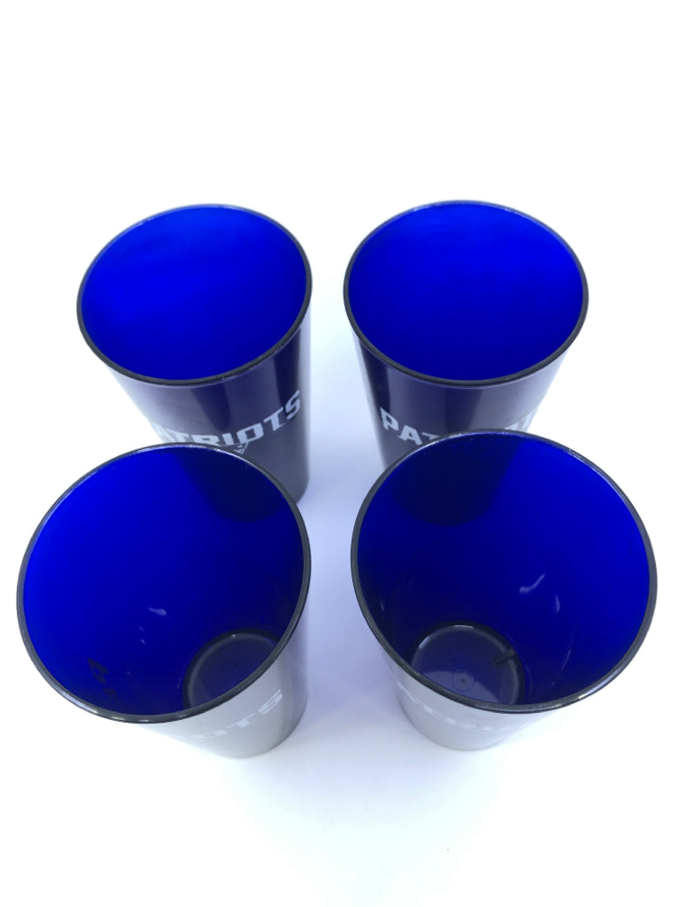 4 NAVY BLUE PLASTIC PATRIOTS CUPS.