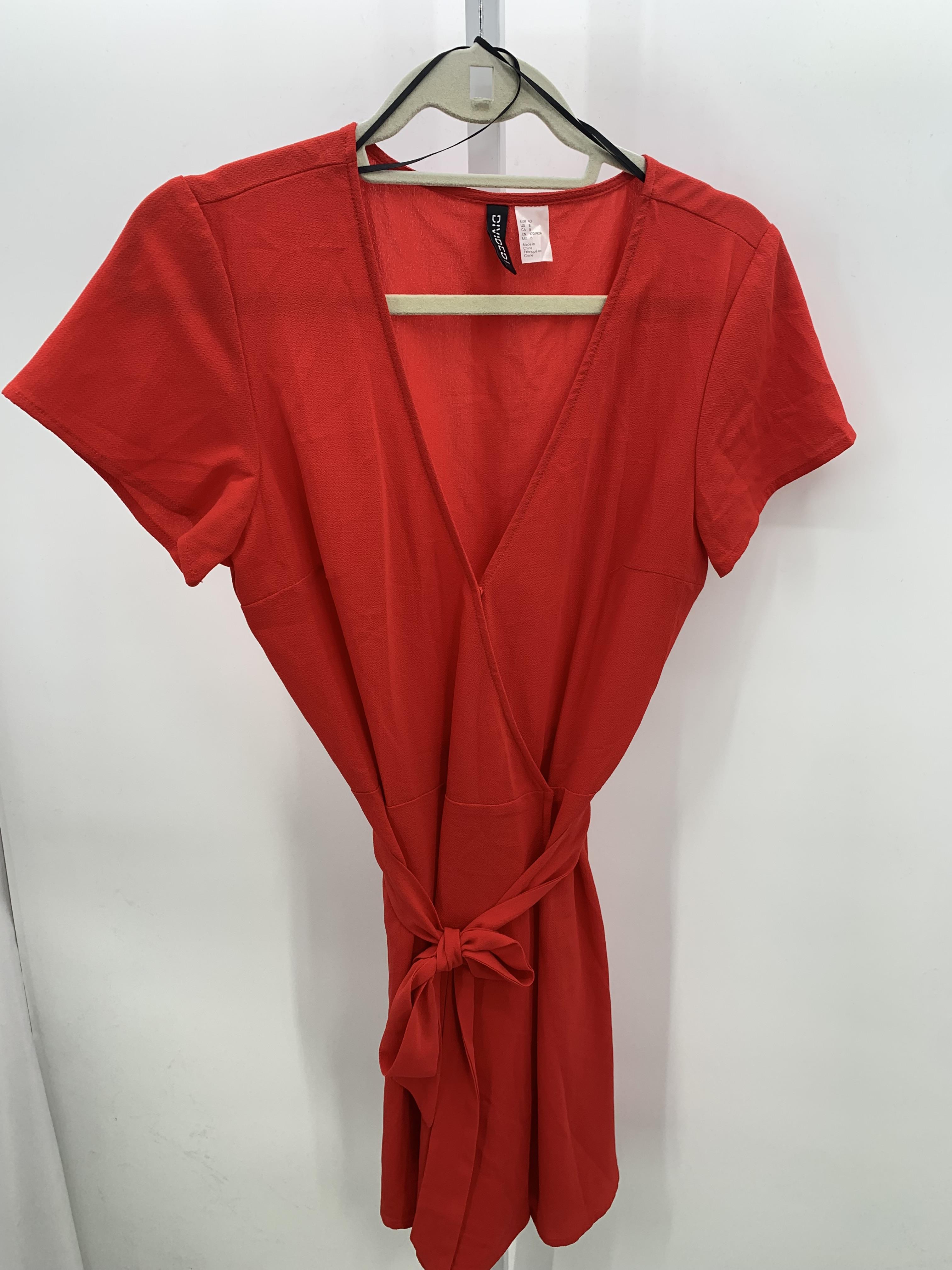 Divided Size 8 Juniors Short Sleeve Dress
