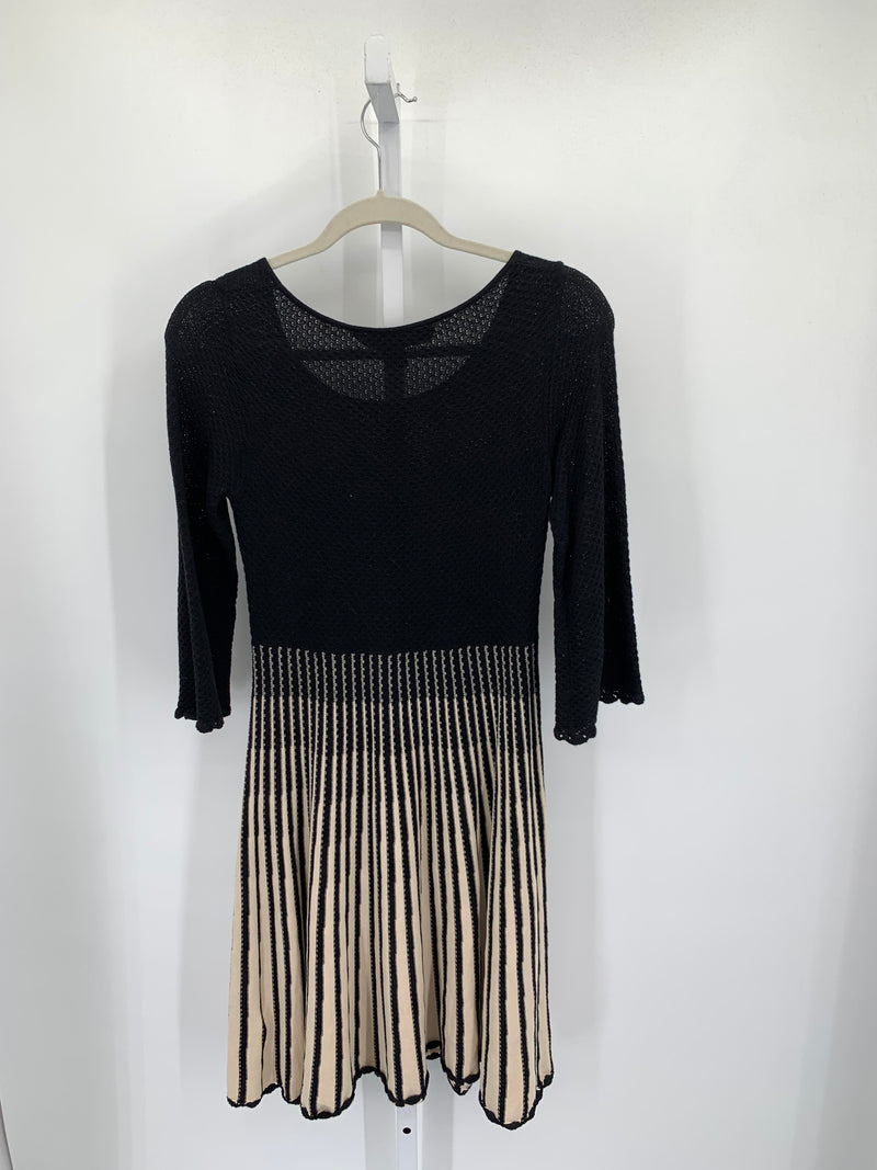 French Connection Size 6 Misses Long Sleeve Dress