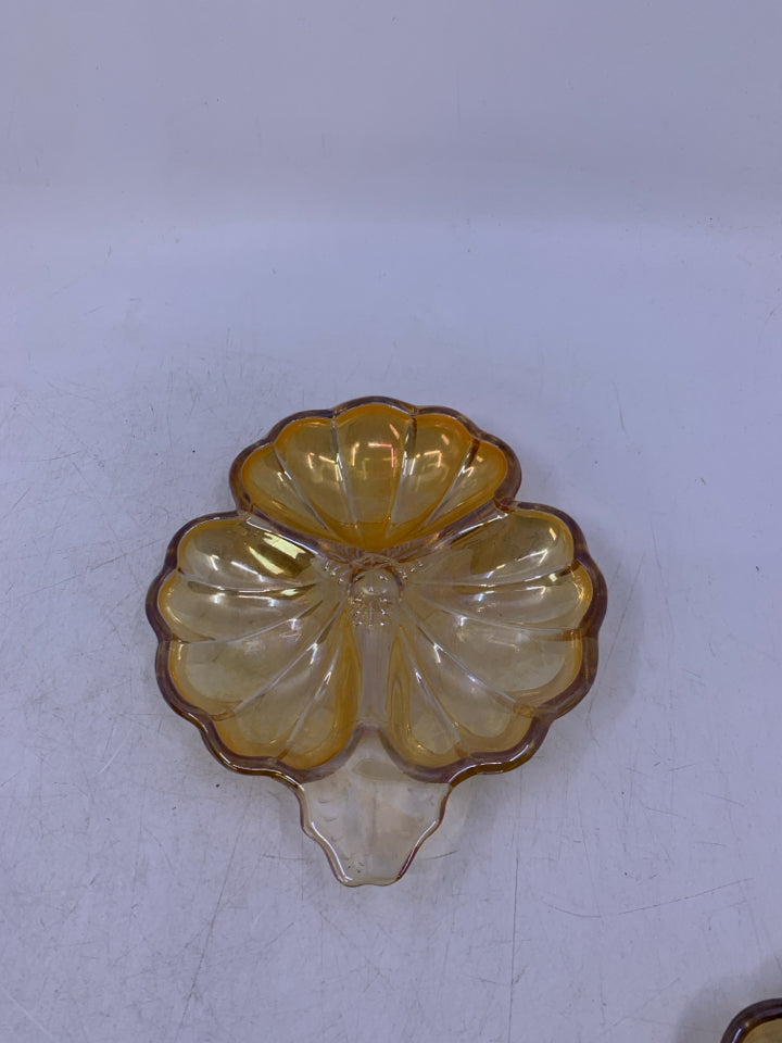 PEACH IRIDESCENT DIVIDED CLOVER SHAPED DISH.