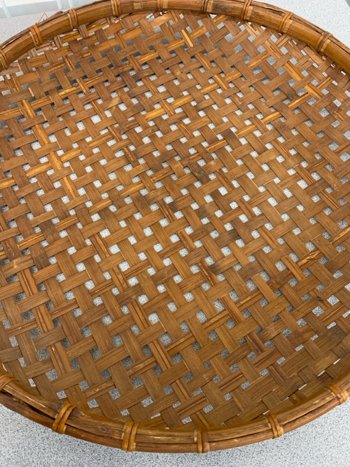 ROUND SHALLOW BAMBOO BASKET/TRAY.