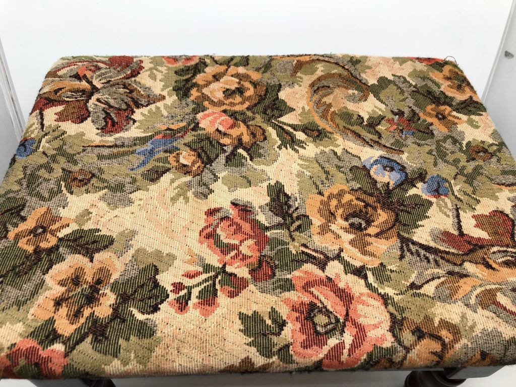 VTG TAN FLORAL UPHOLSTERED STOOL W/WOOD BASE AND STORAGE.