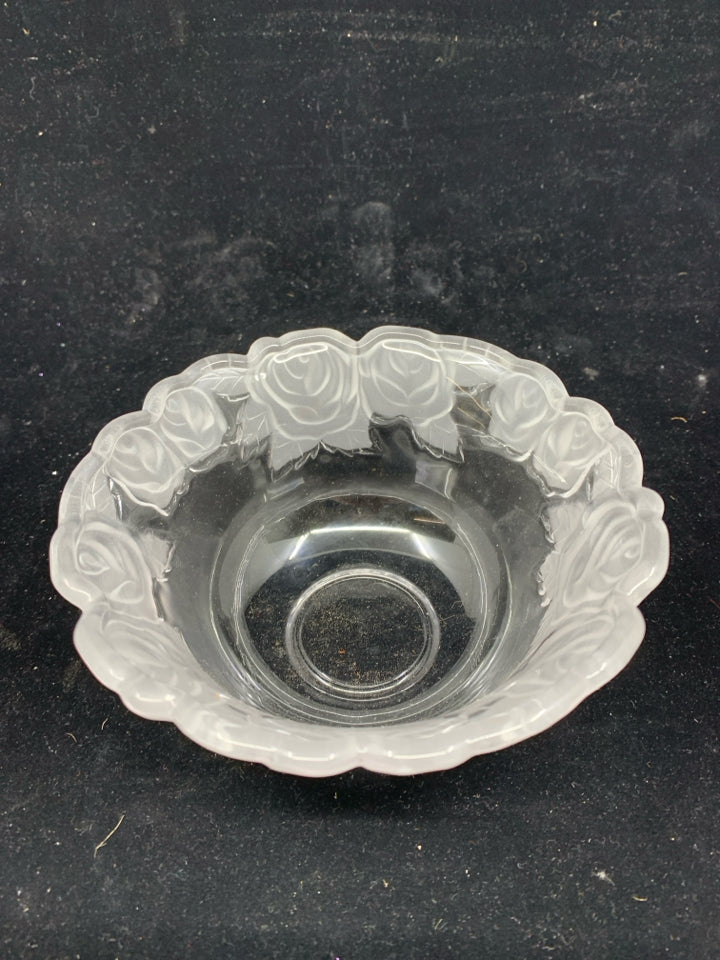 2PC FROSTED ROSES SERVER + BOWL SET.