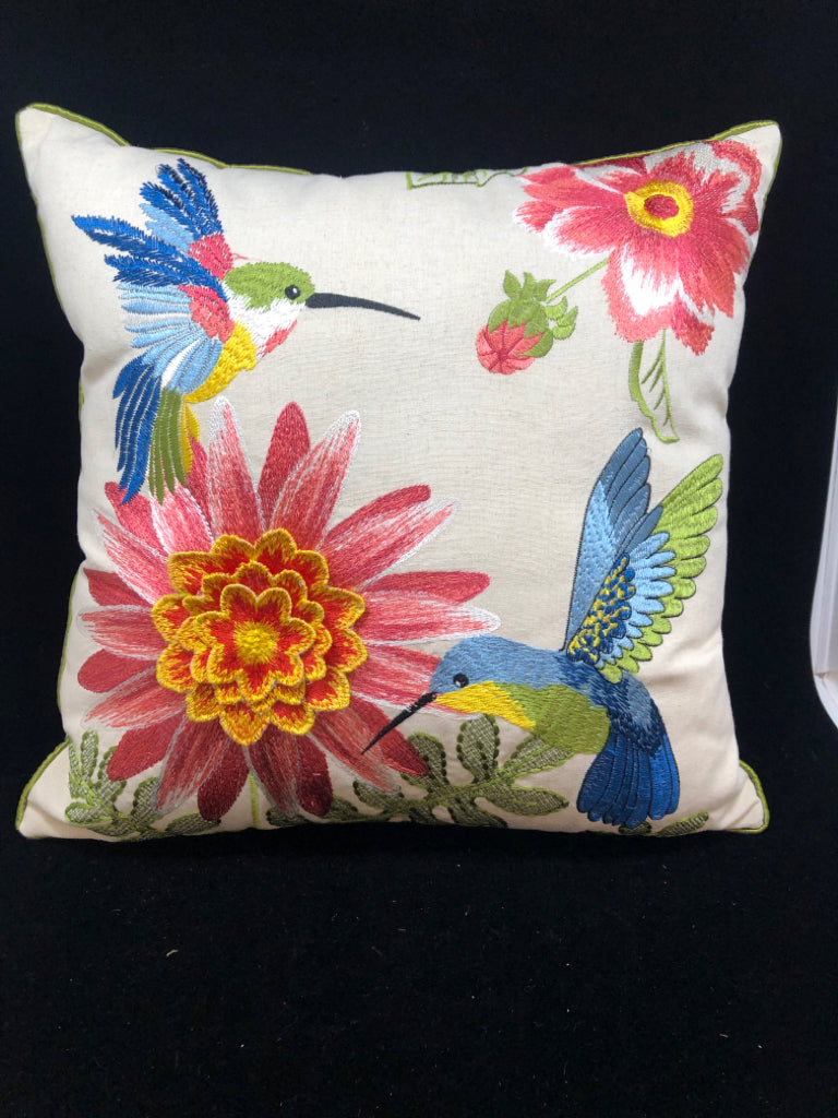 LAYERED HUMMINGBIRD PILLOW.