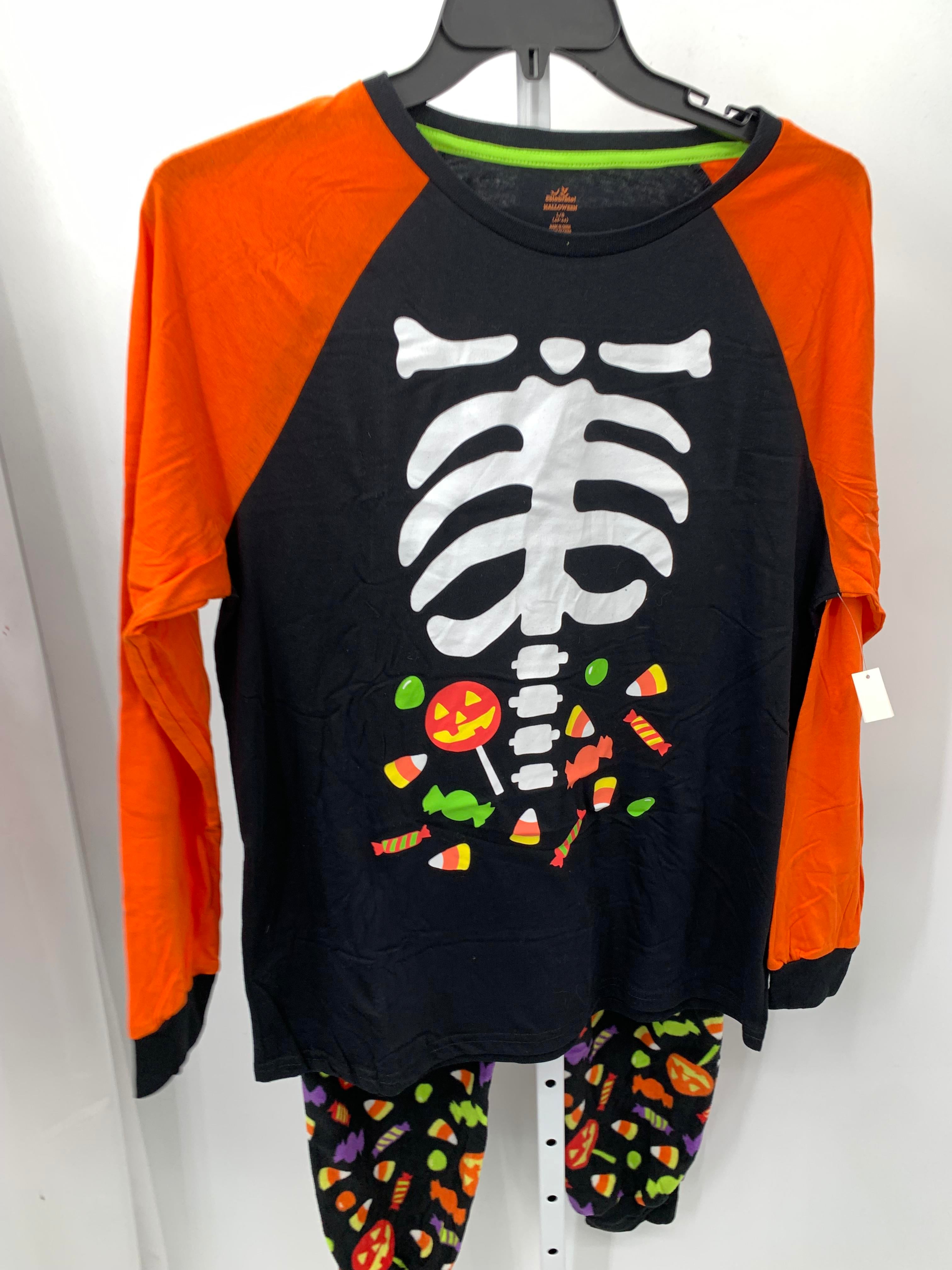 NEW PAJAMAS SKELETON FLEECE PANTS.