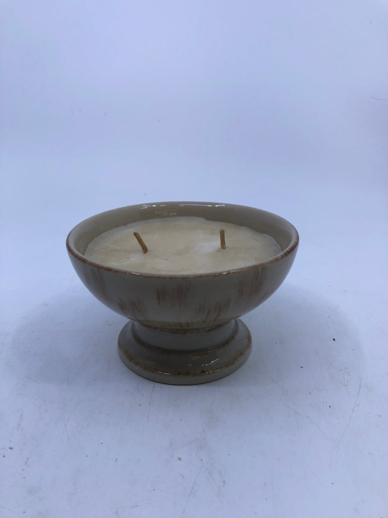 CERAMIC FOOTED TAN BOWL W/ CANDLE.