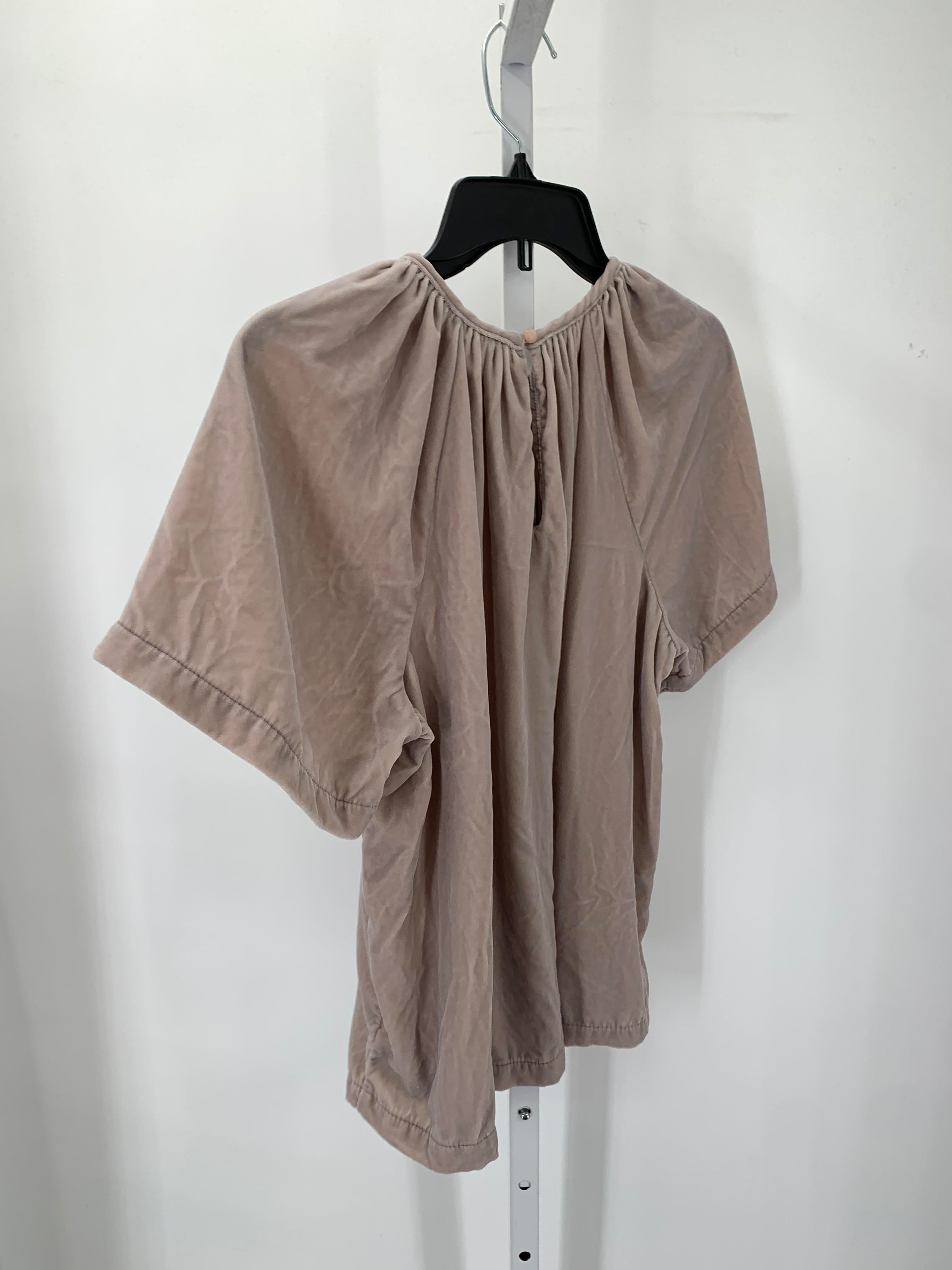 Old Navy Size Large Misses Short Sleeve Shirt