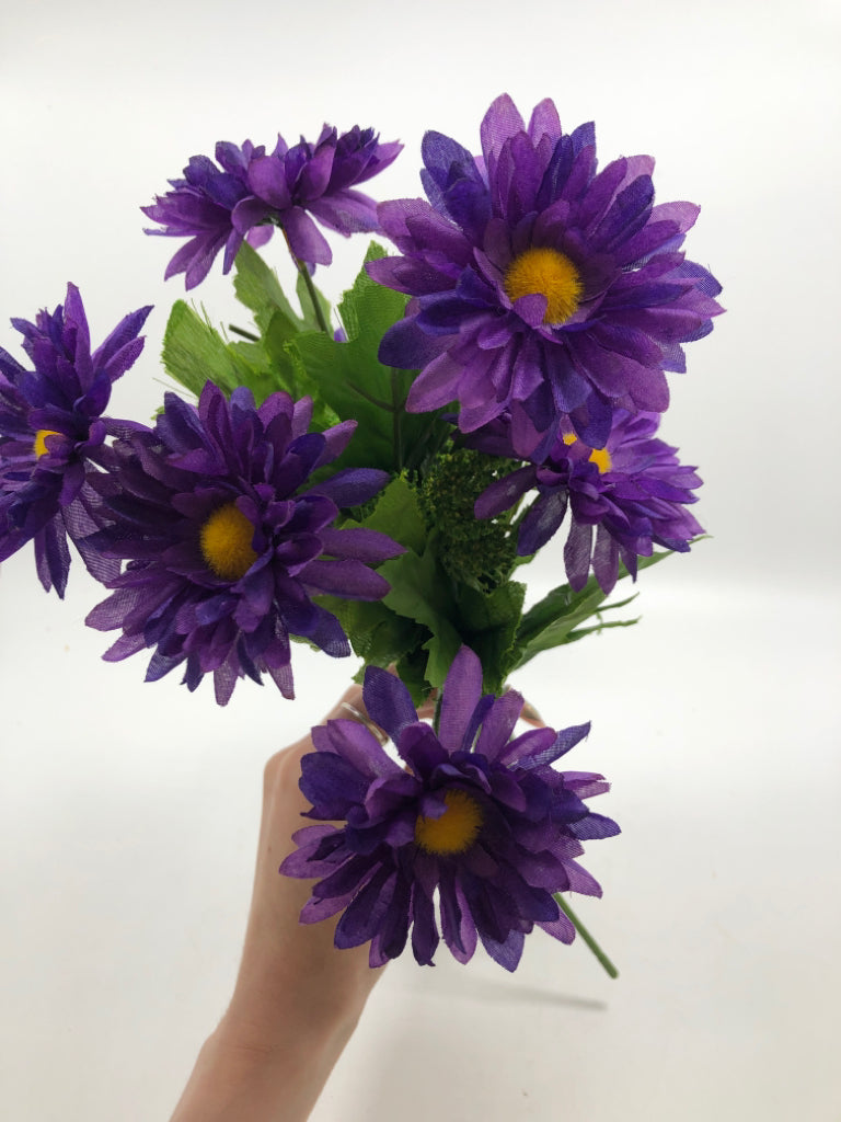 SM PURPLE BOUQUET.