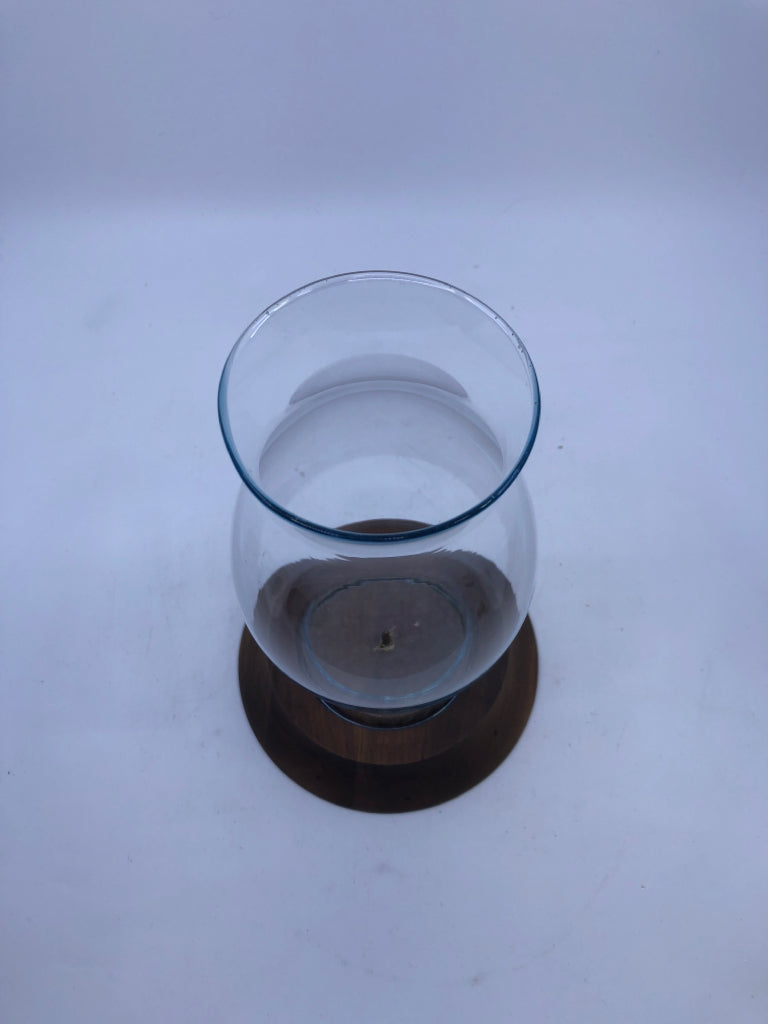 VTG PILLAR CANDLE HOLDER W GLASS GLOBE.