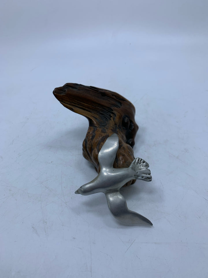 GLAZED DRIFT WOOD W/ PEWTER SEAGULL.