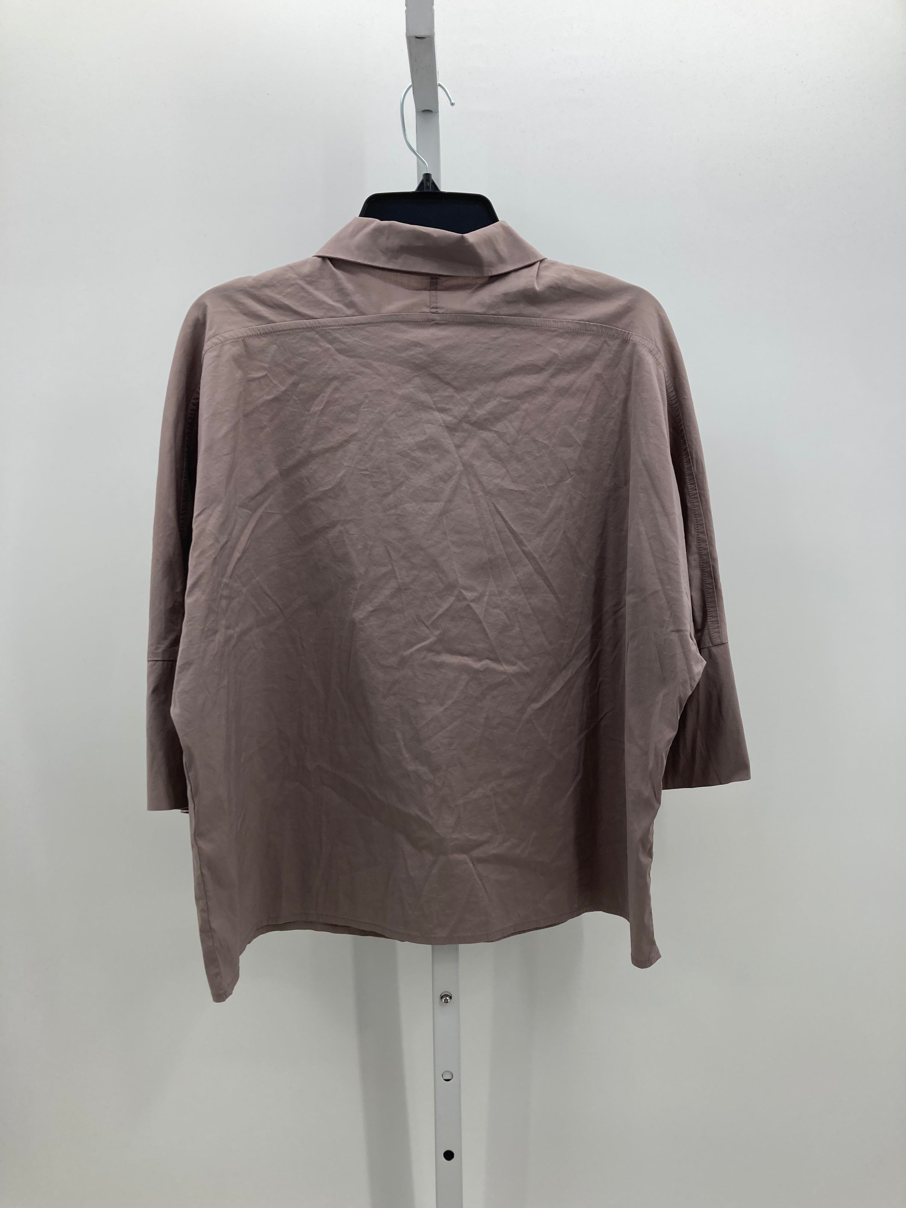 Size Small Misses Short Sleeve Shirt
