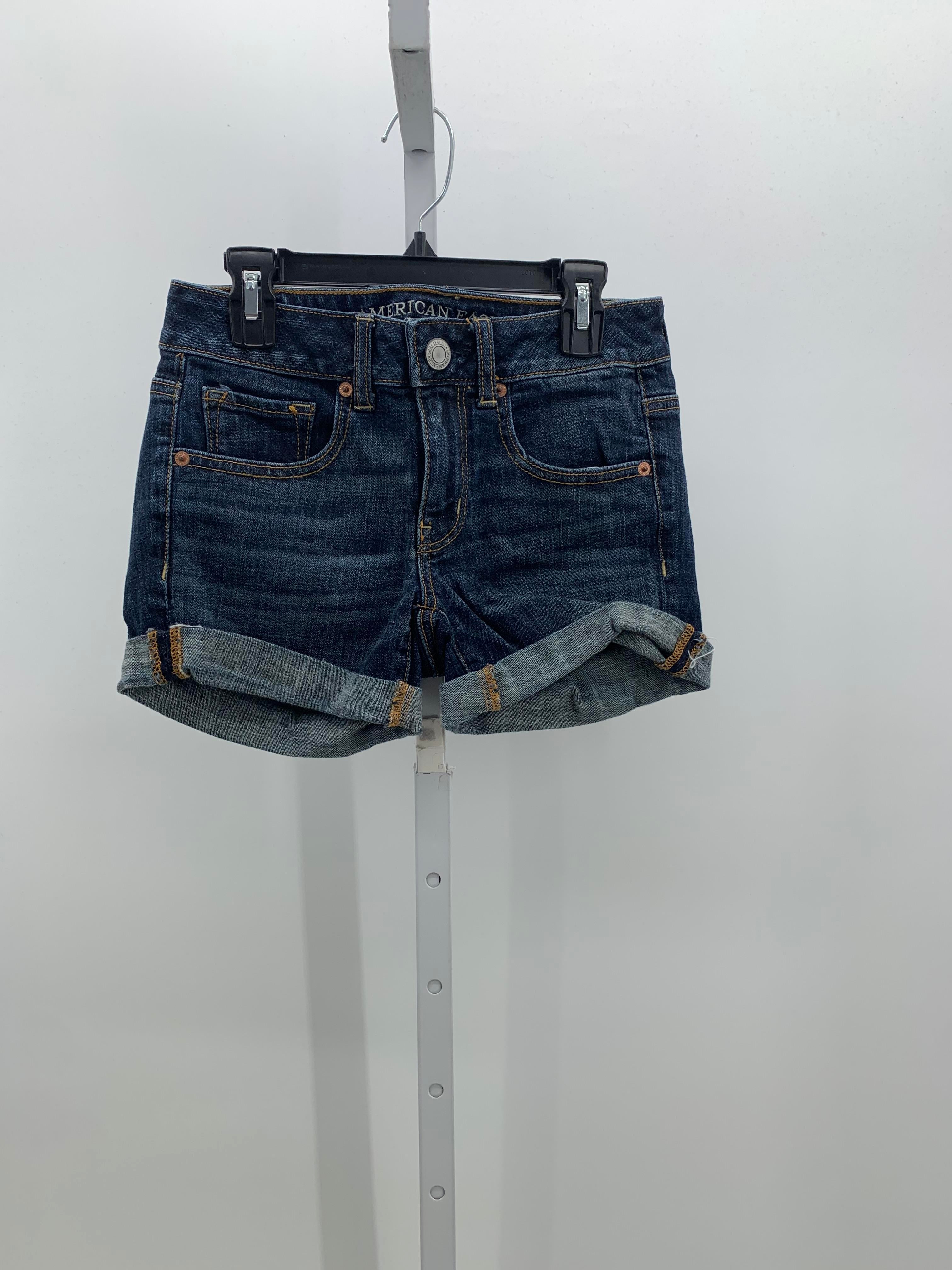 American Eagle Size 2 Juniors Shorts