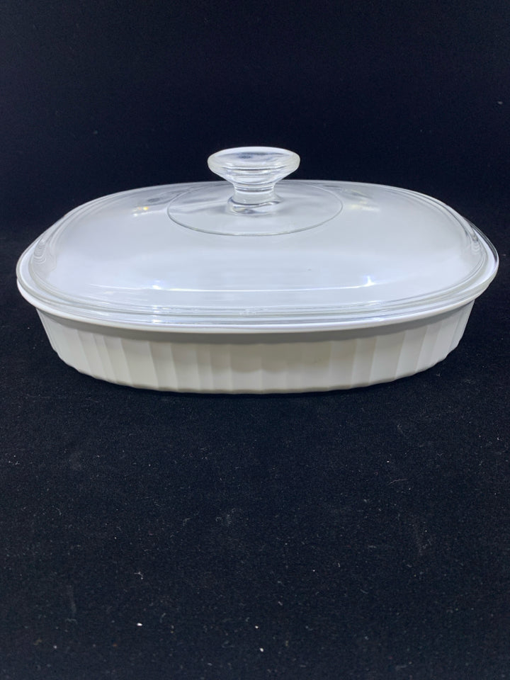 OVAL RIBBED CORNING WARE BAKING DISH W LID.