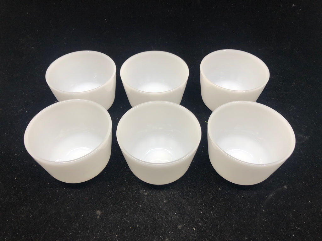 6 VTG WHITE FIRE KING DIP BOWL.