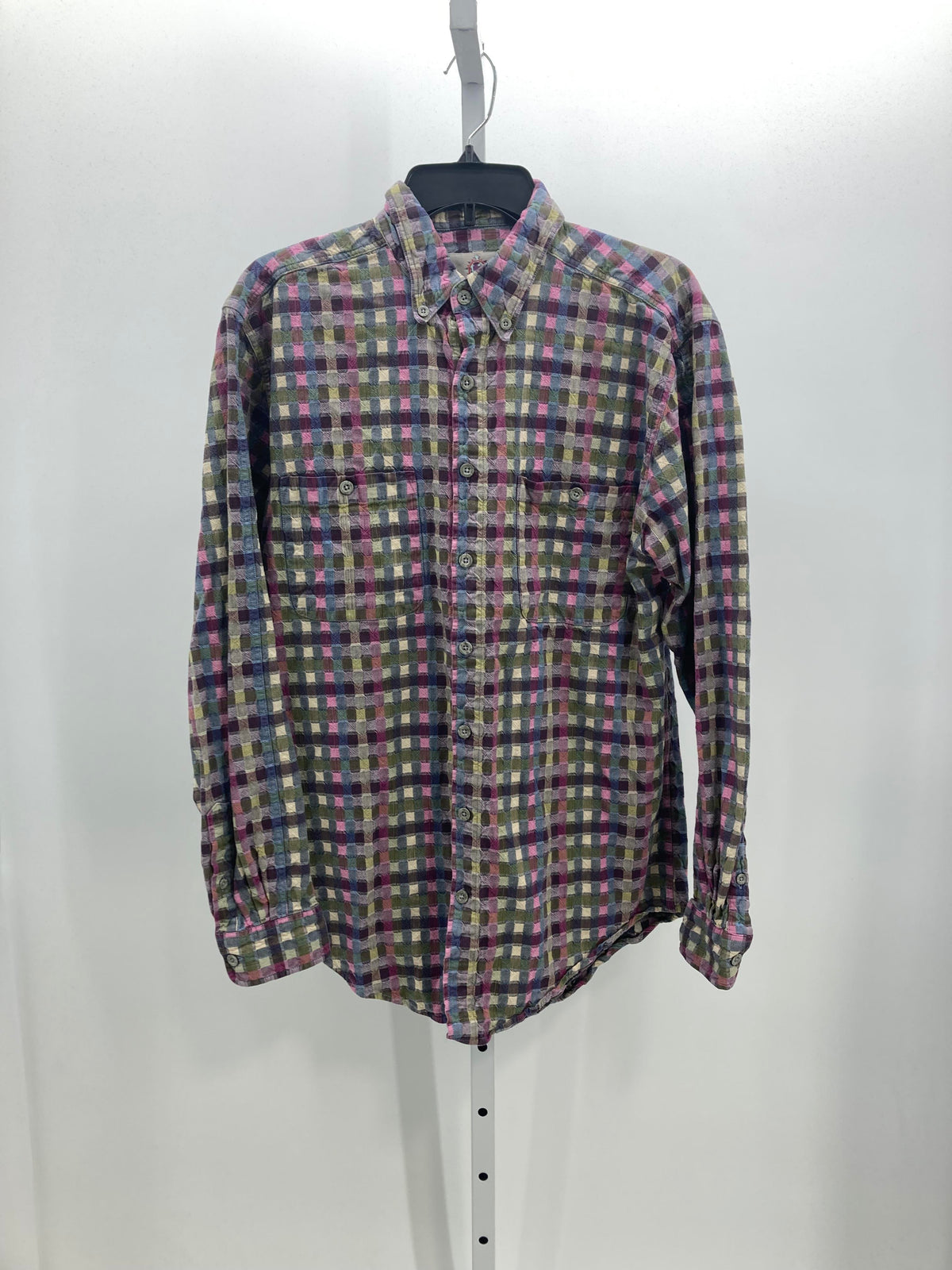 TALL CHECKERED BTN DOWN.