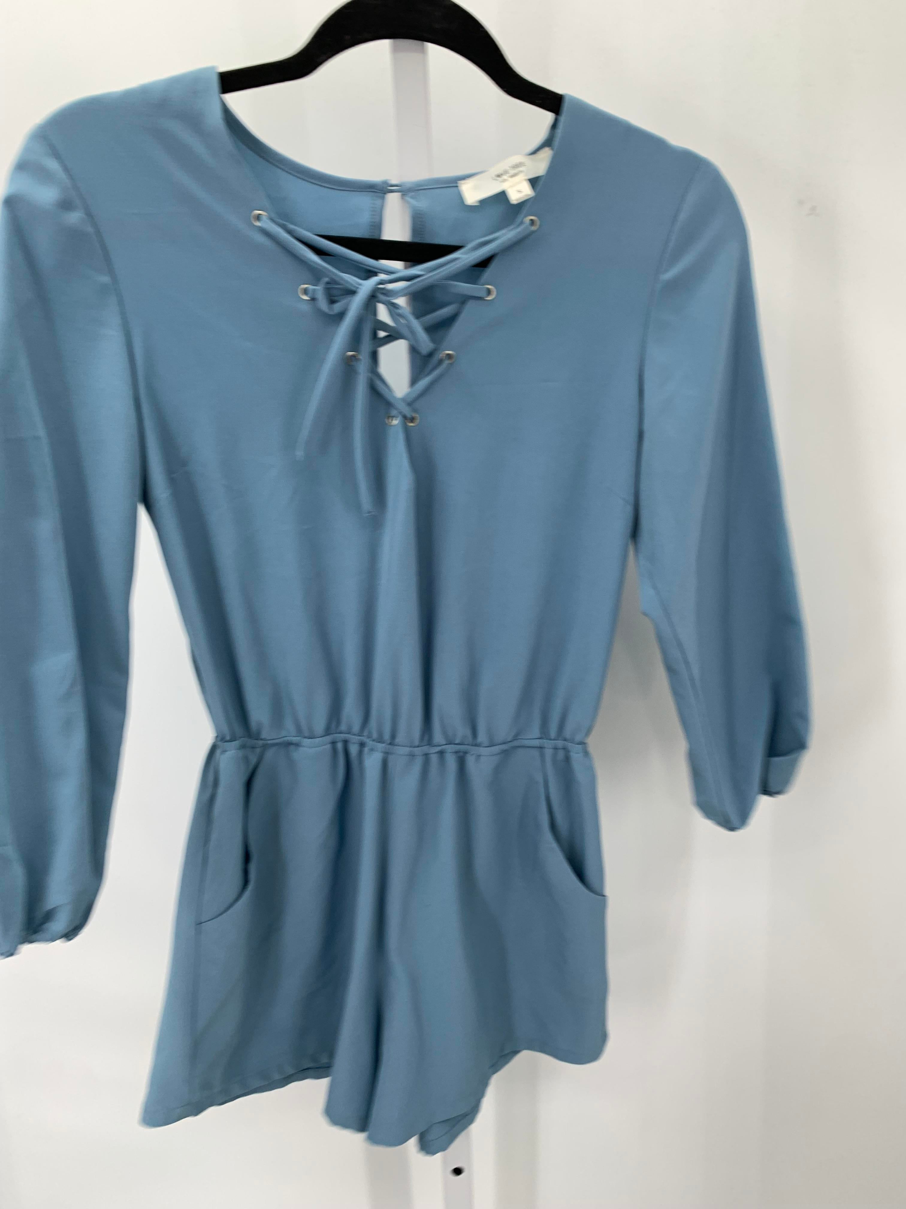 Love Tree Size Small Juniors Romper
