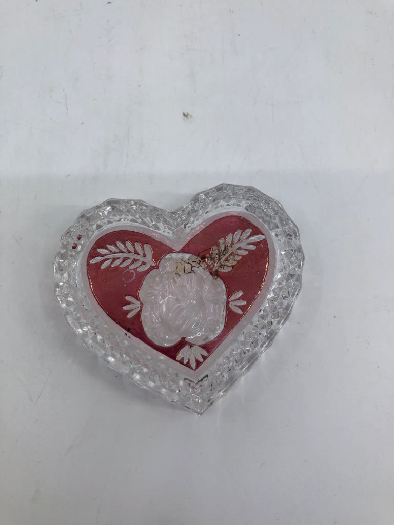 ENESCO RED AND CLEAR HEART DISH.