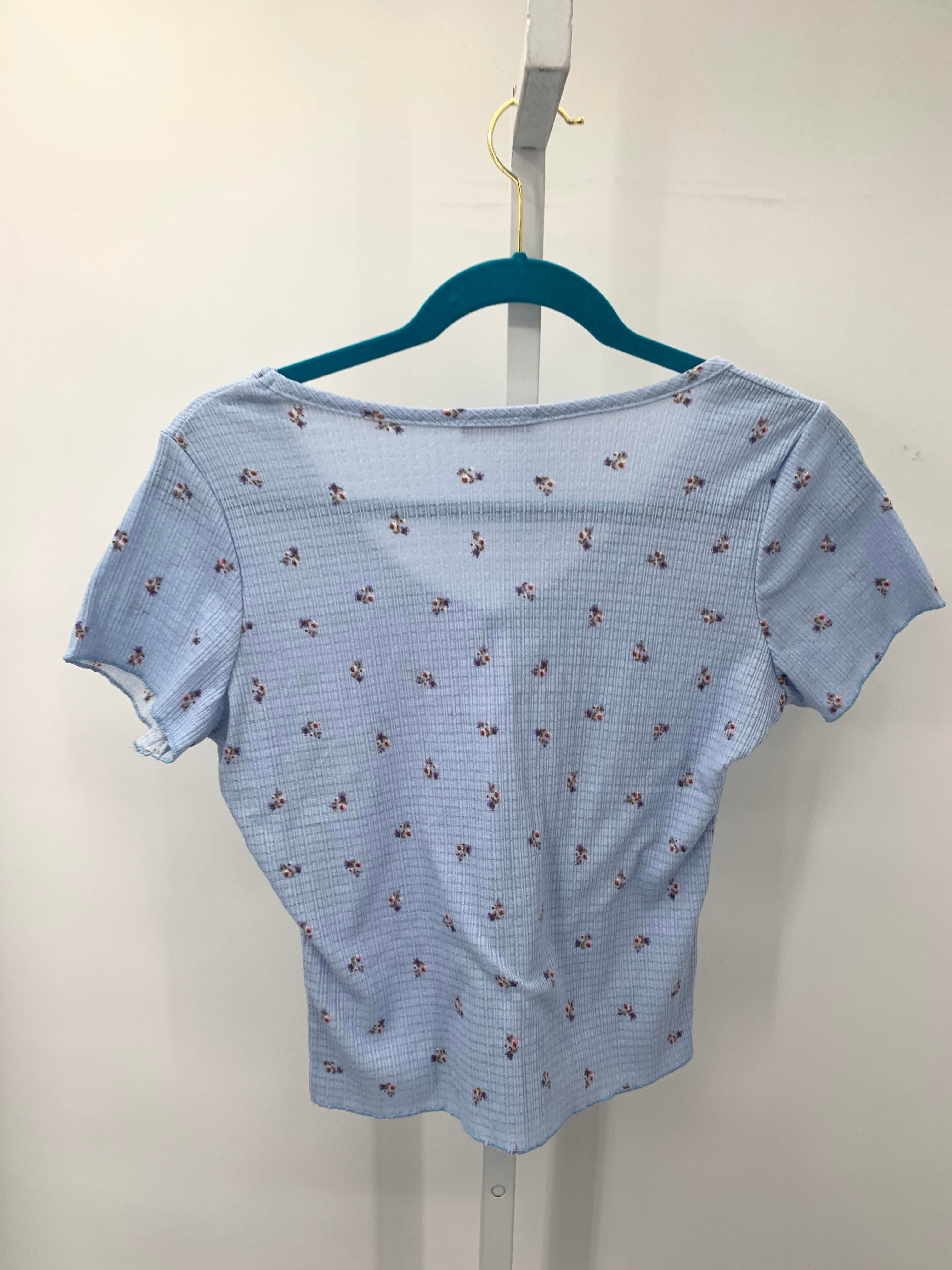 Olivia Rae Size Large Juniors Short Sleeve Shirt