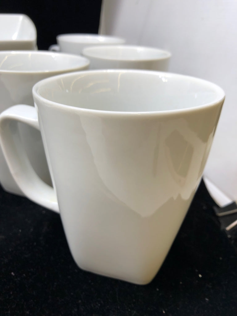 12PC WHITE SQUARE ROUNDED EDGE SERV FOR 4 SET.
