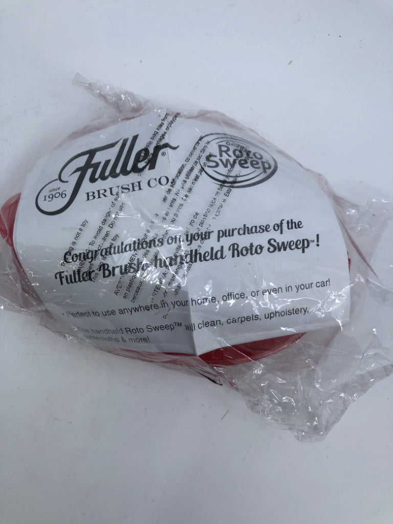 NIP FULLER BRUSH ROLO SWEEP.