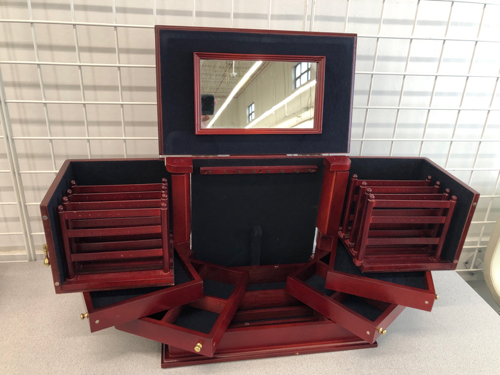 RED WOOD EXPANDABLE JEWELRY BOX W/FLIP LID.